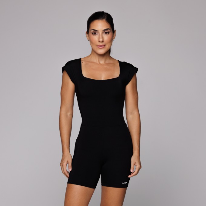 Macaquinho Poliamida com Manga Curta Costas Abertas Preto